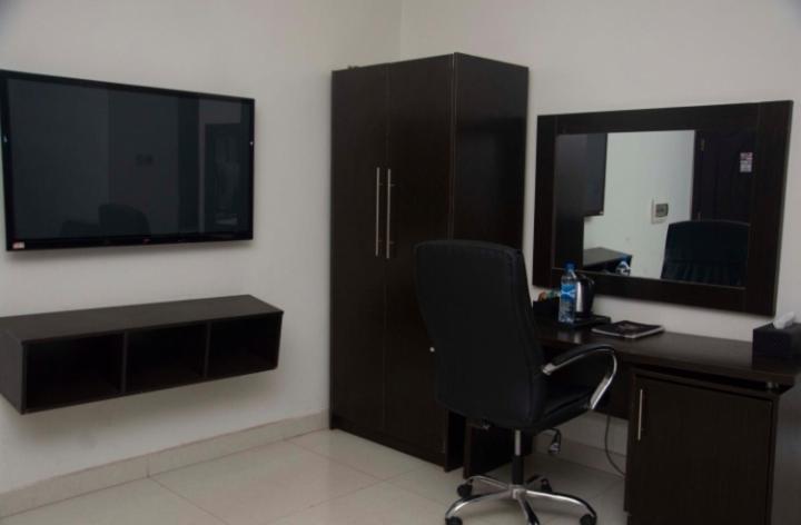 Begonia Hotel Ilora Dış mekan fotoğraf